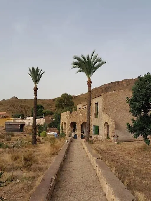 El Retiro - Casa Vibrante Villa Pilar de Jaravia
